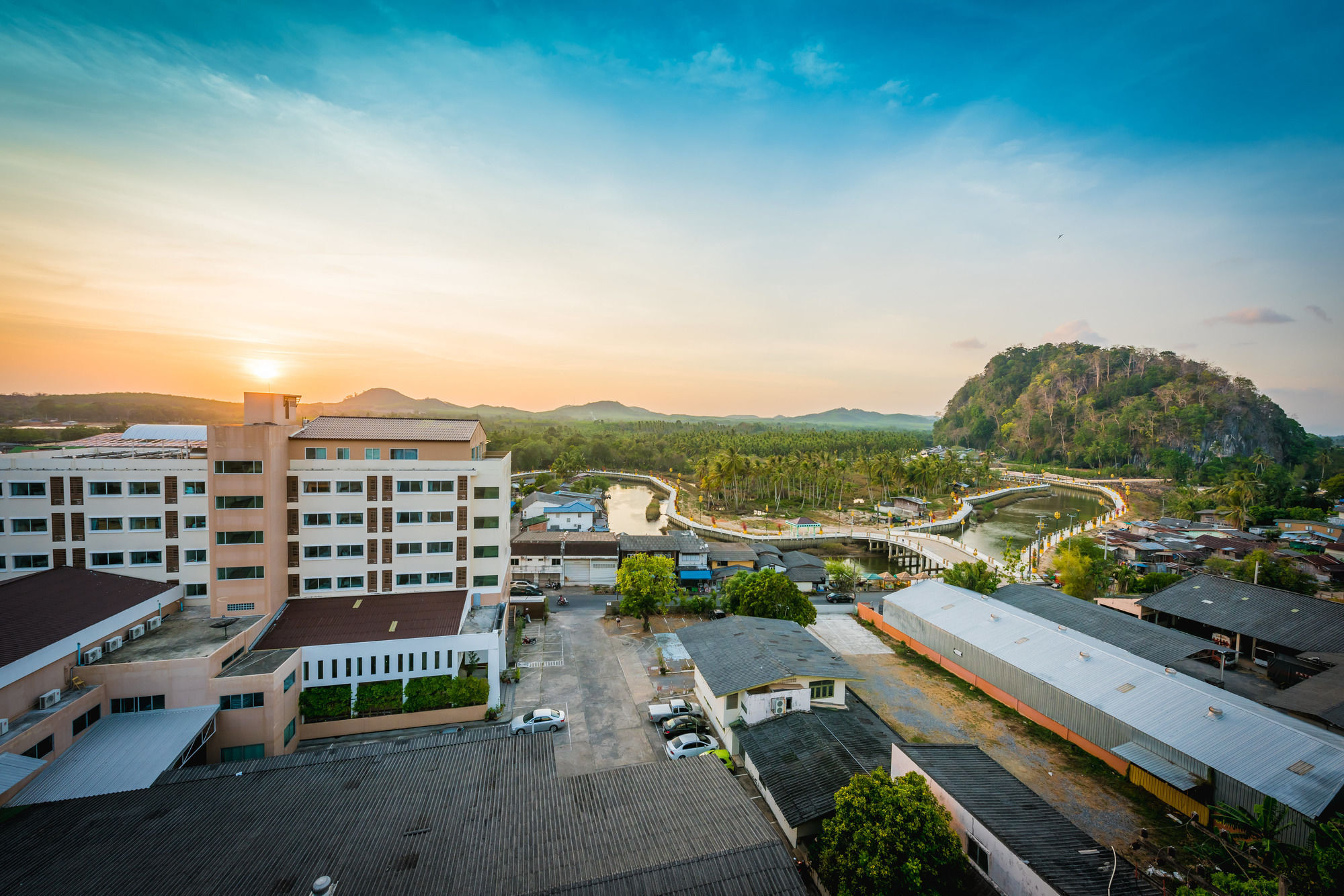 Sinkiat Buri Hotel Satun Buitenkant foto